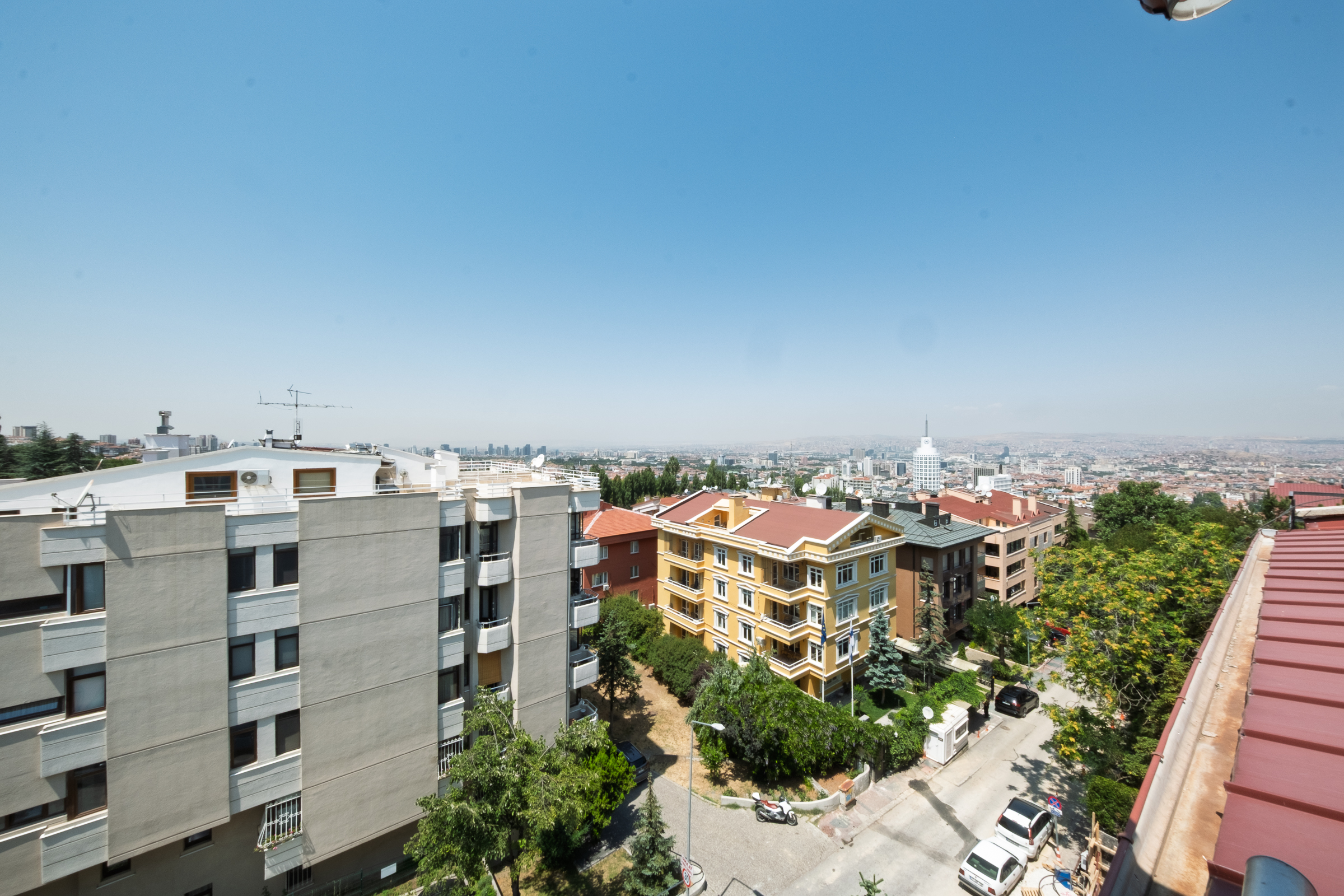 GOP ÇANKAYA CADDESİ ÜZERİNDE SATILIK 5+1 EŞYALI DUBLEKS