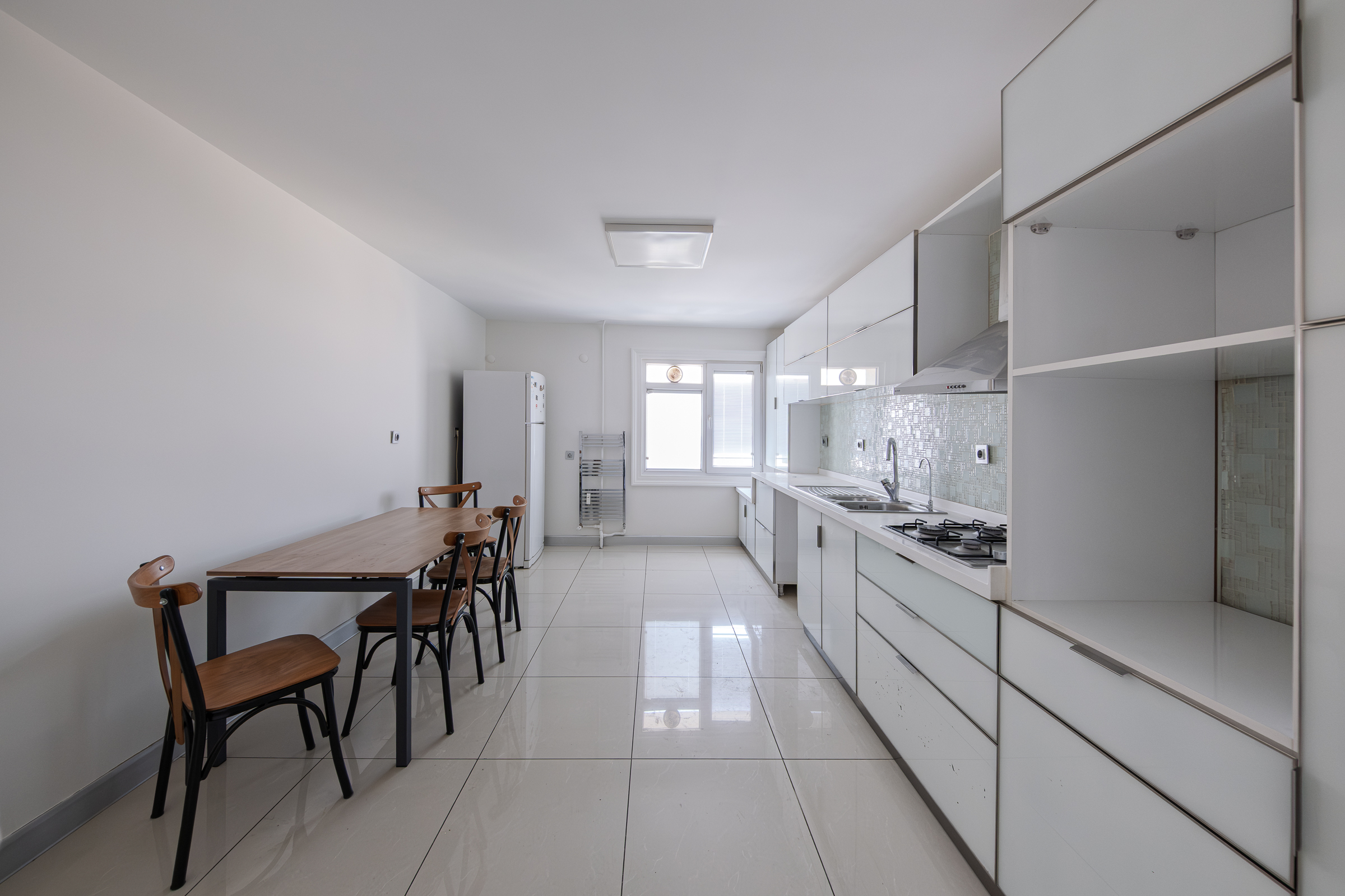 GOP ÇANKAYA CADDESİ ÜZERİNDE SATILIK 5+1 EŞYALI DUBLEKS